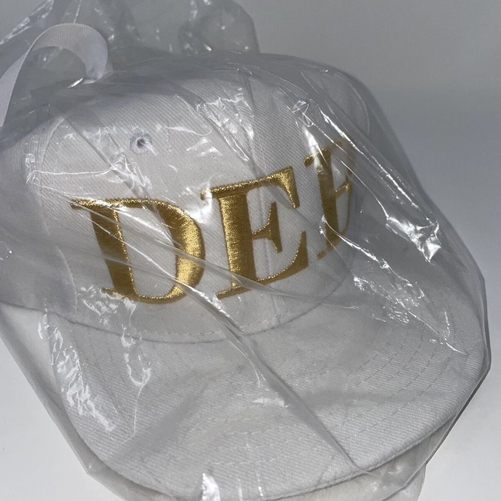 DEB City Hunter Hat White Gold unisex one size
